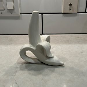 Jonathan Adler banana peel 🍌 bud vase